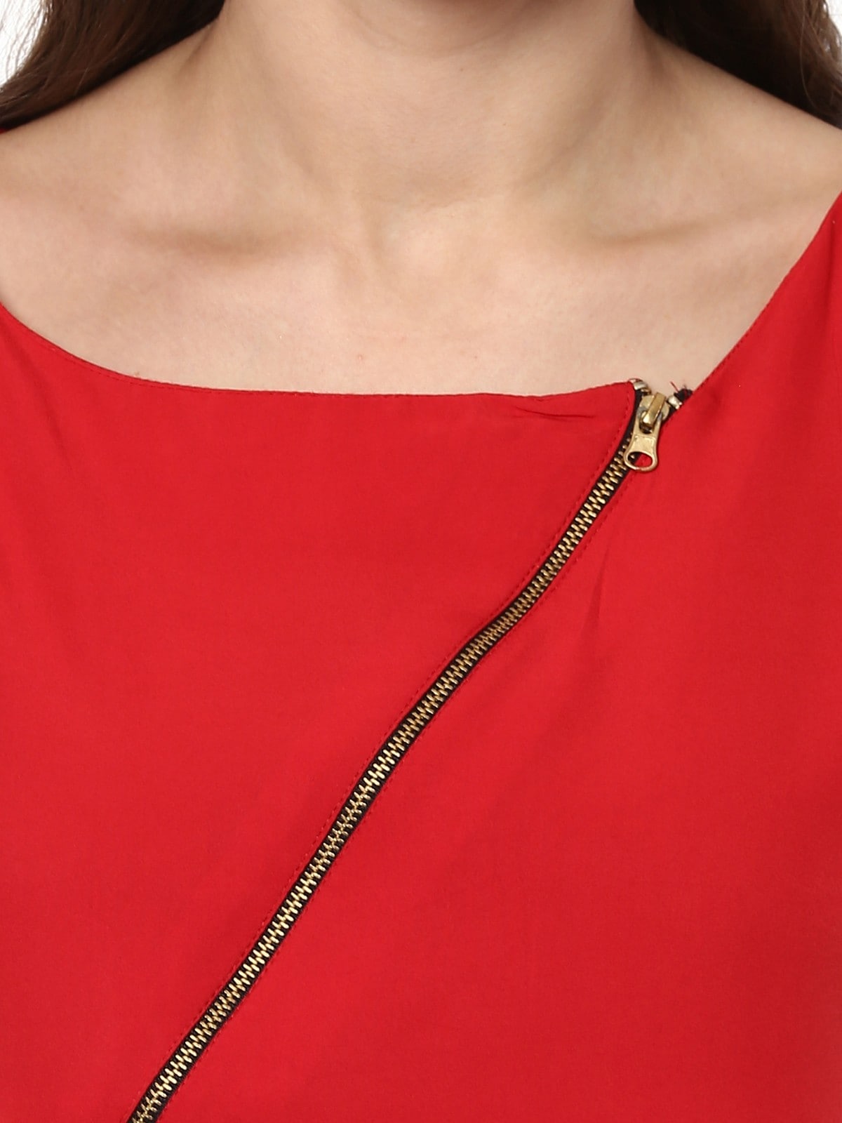 Finding Product Women's Red Top Detailed With Gathered Sleeves And Diagonal Zip