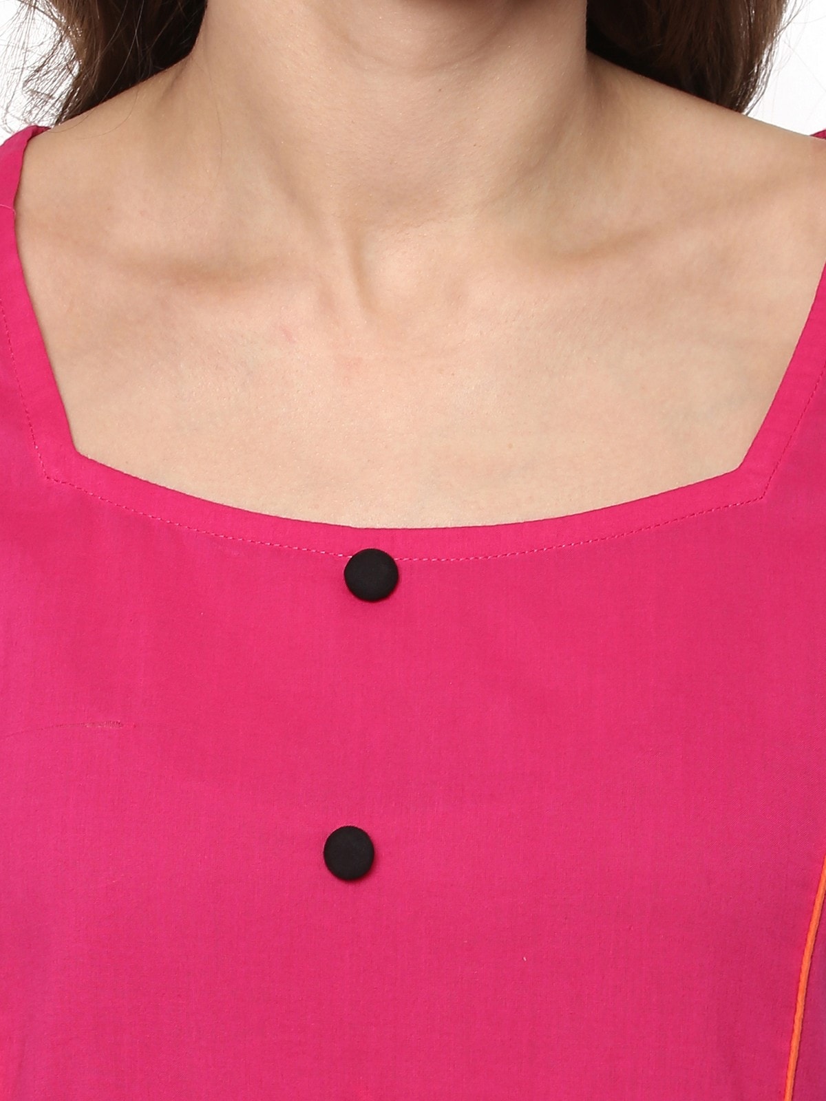 Finding Product Women's Pink Leaf Print Panelled Kurti