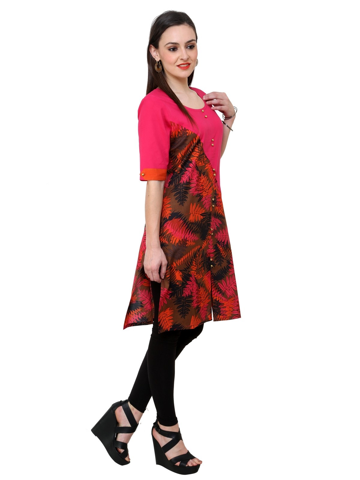 Finding Product Women's Pink Leaf Print Diagonal Cut Kurti