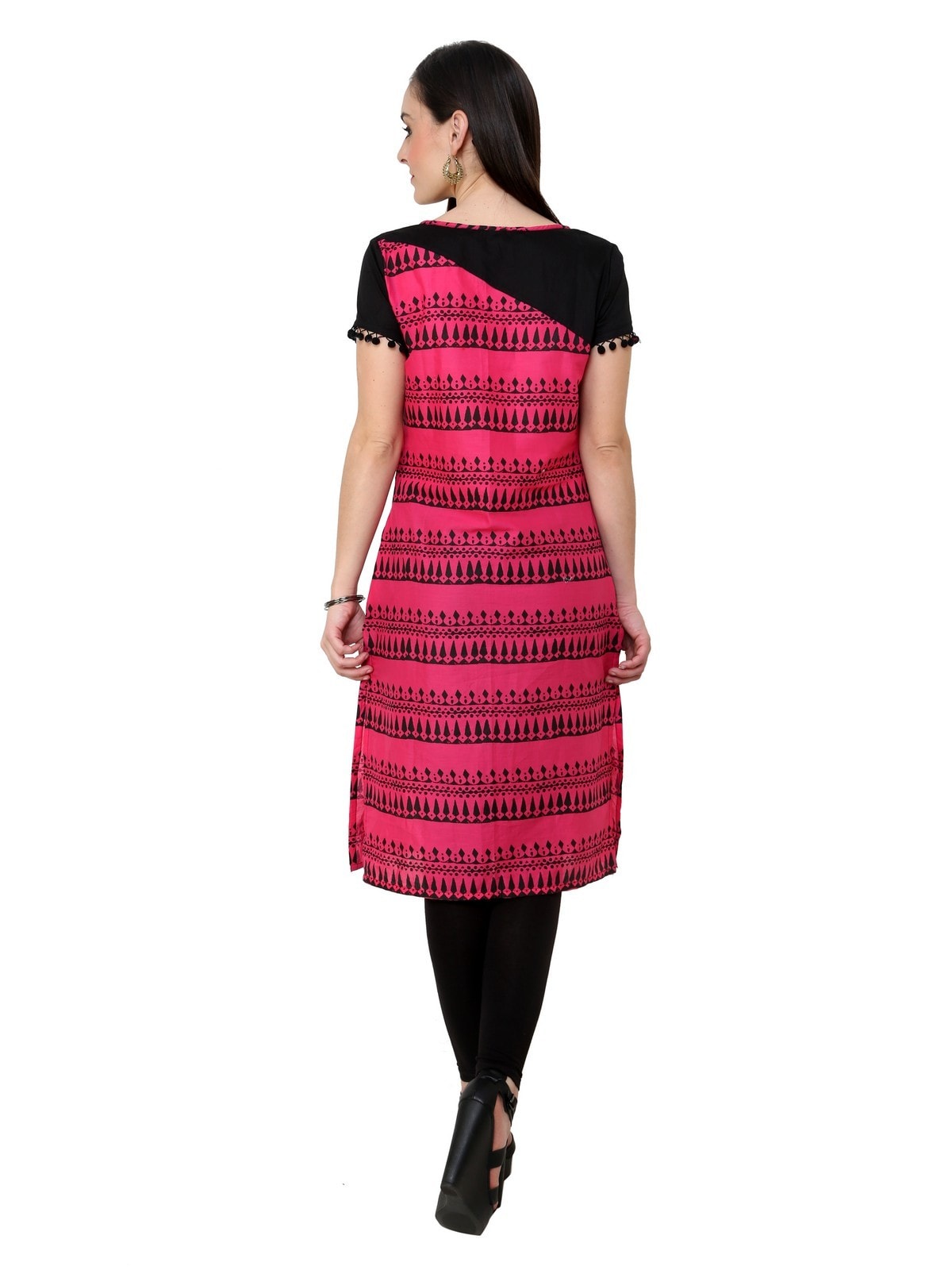 Finding Product Women's Pink Border Print Lace Kurti