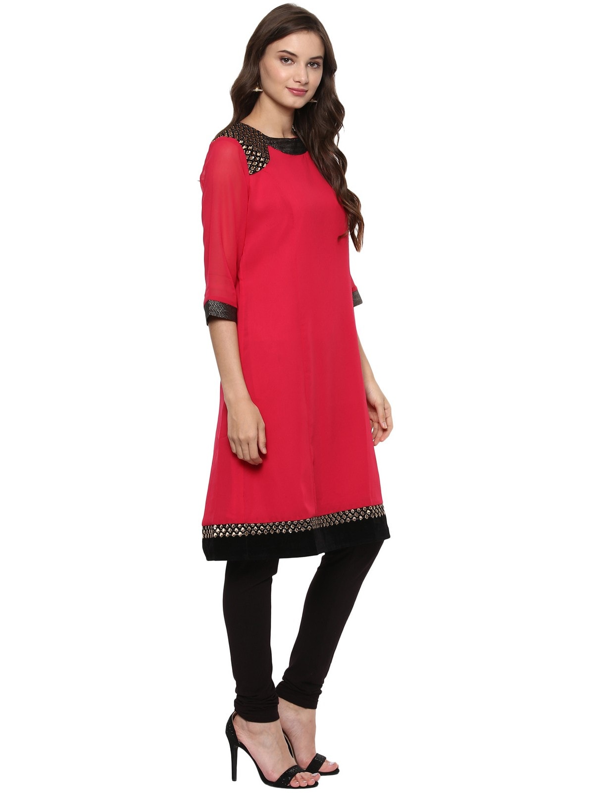 Finding Product Women's Shoulder Brocade Kurti