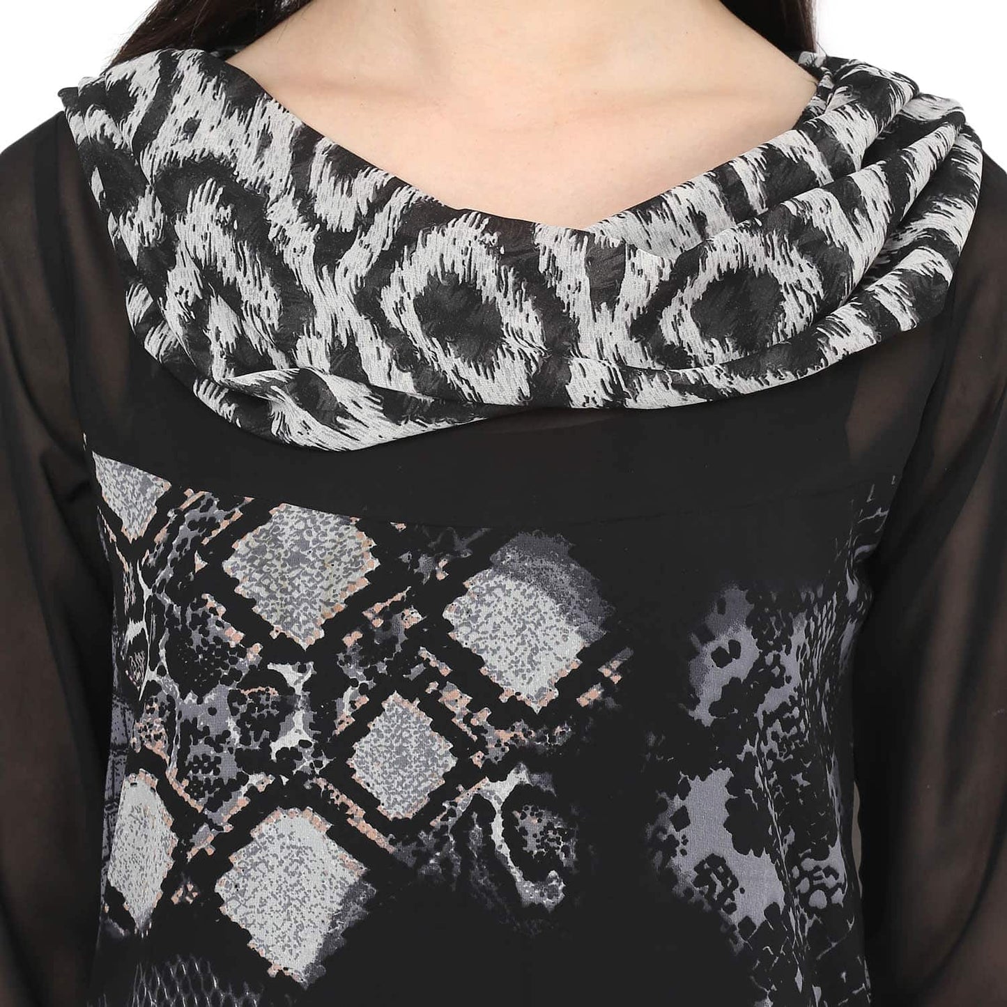 Finding Product Women's Monocromatic Cowl Kurti