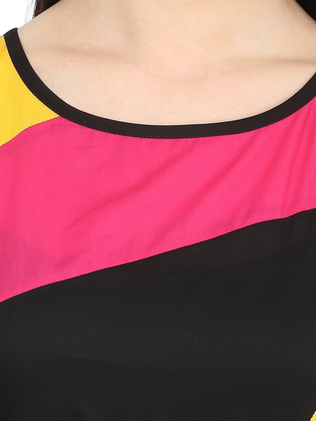 Finding Product Women's Color Block Panelled Kurti