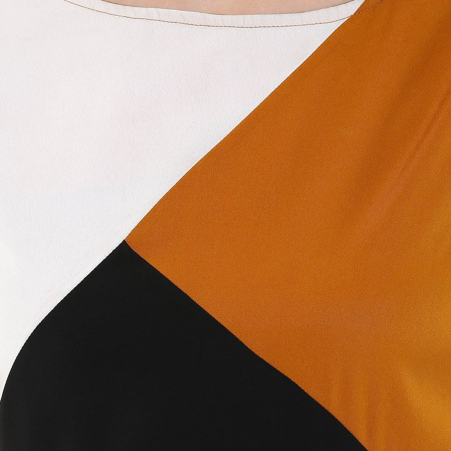 Finding Product Women's Color Block Patched Kurti