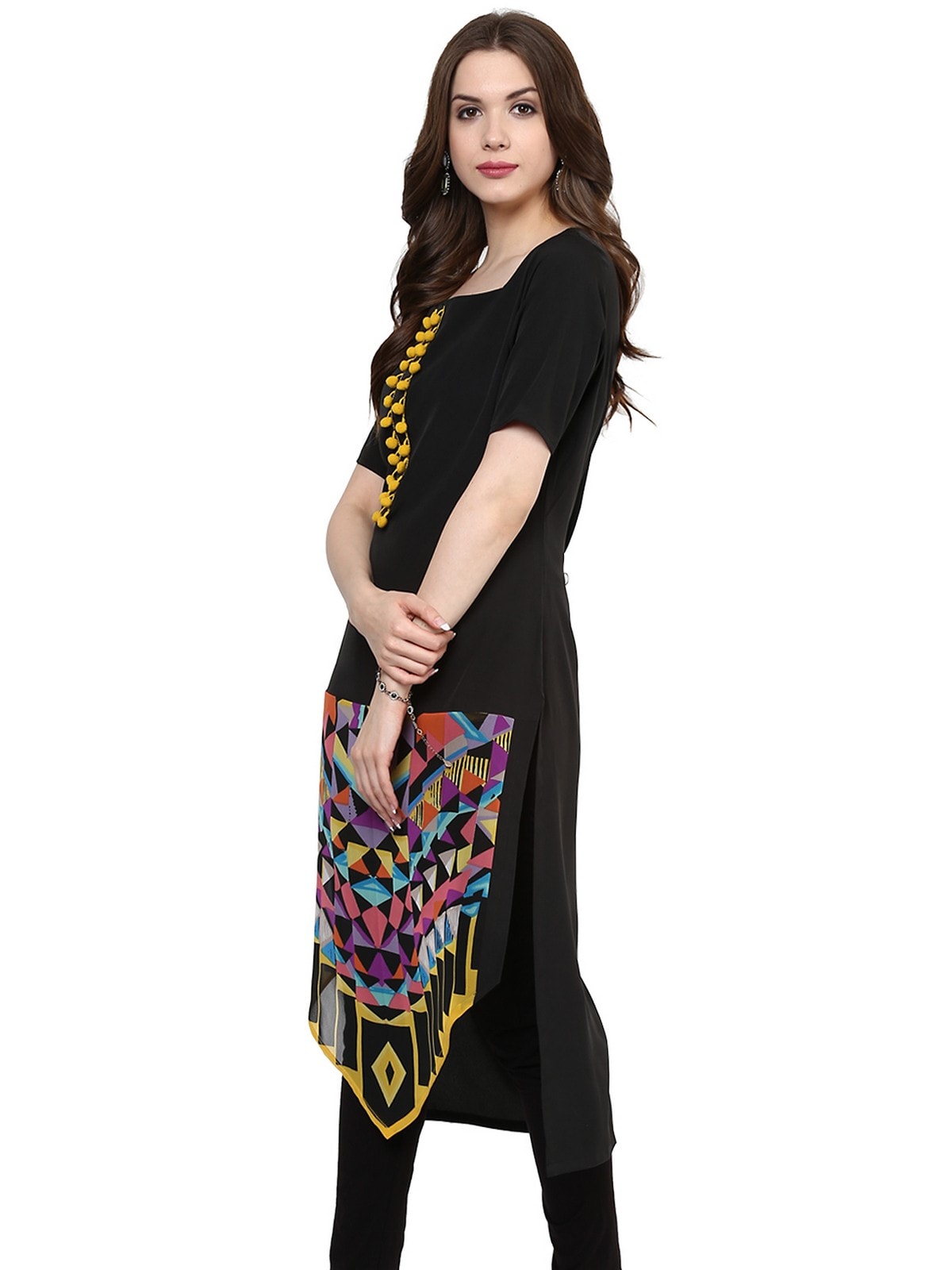 Finding Product Women's Yellow Placement Print Kurti