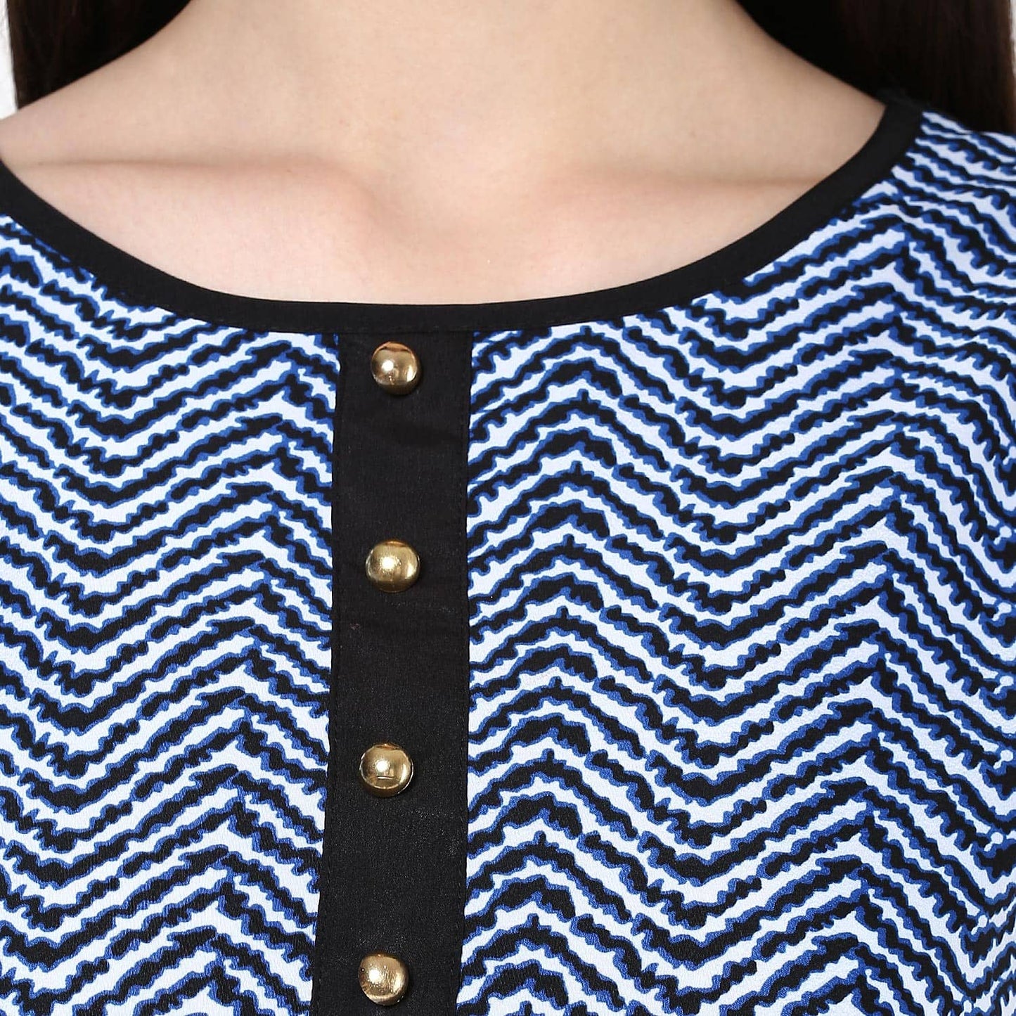 Finding Product Women's Blue Buttoned Crop Top