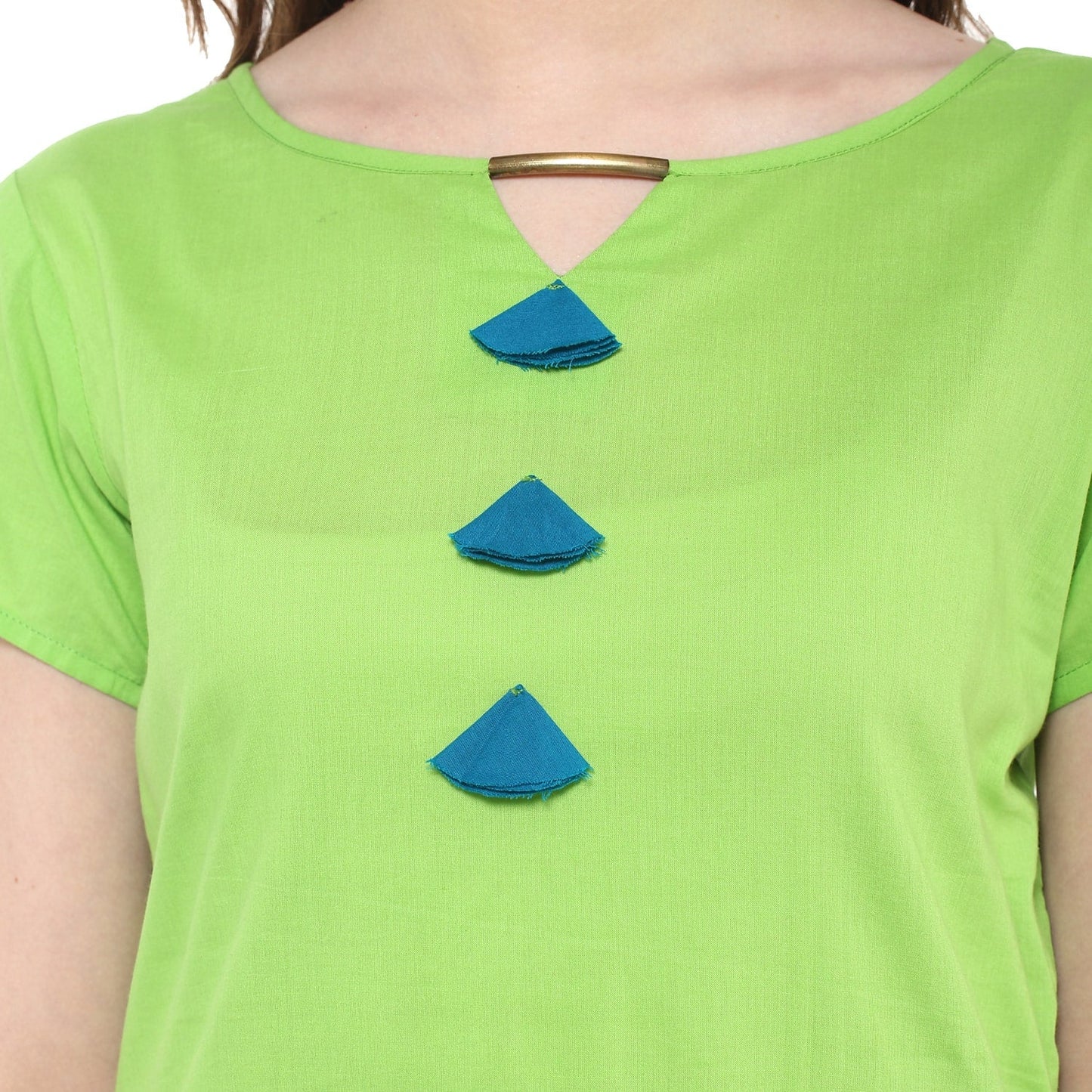 Finding Product Women's Solid Kurti With Tassels