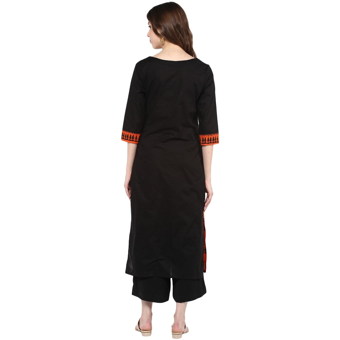 Finding Product Women's Border Print Straight Kurta