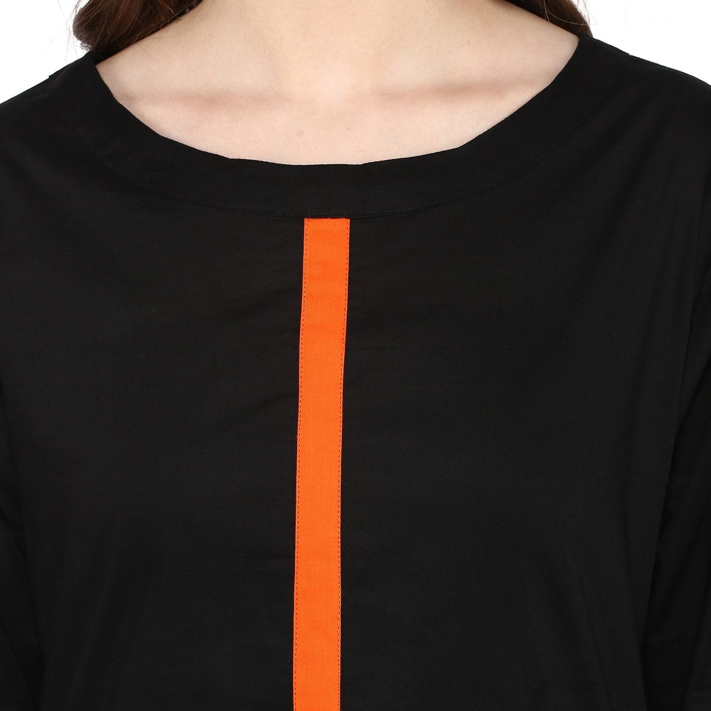 Finding Product Women's Border Print Straight Kurta