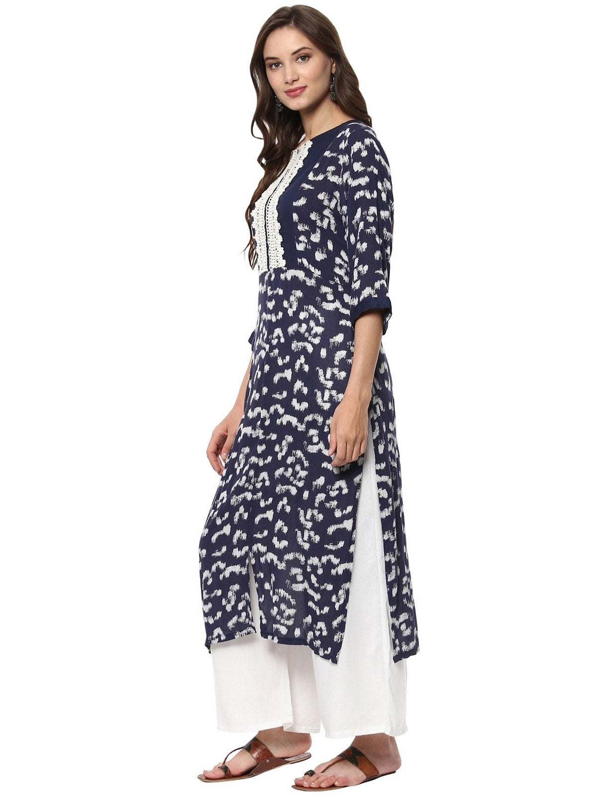 Finding Product Women's Printed Lace Patch Kurta
