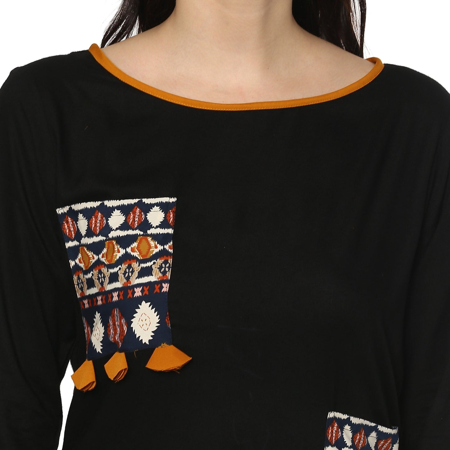 Finding Product Women's Printed Pocket Patch Kurta