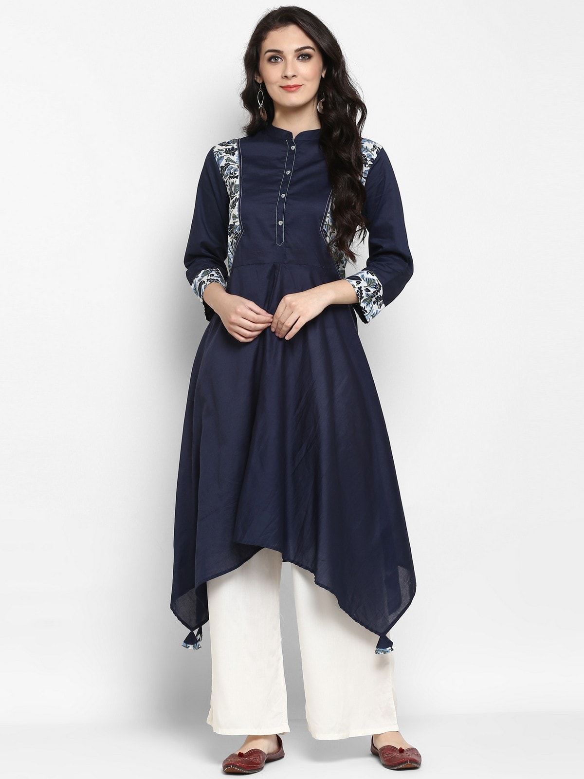 Finding Product Women's Navy Asymmetric Hem Kurta
