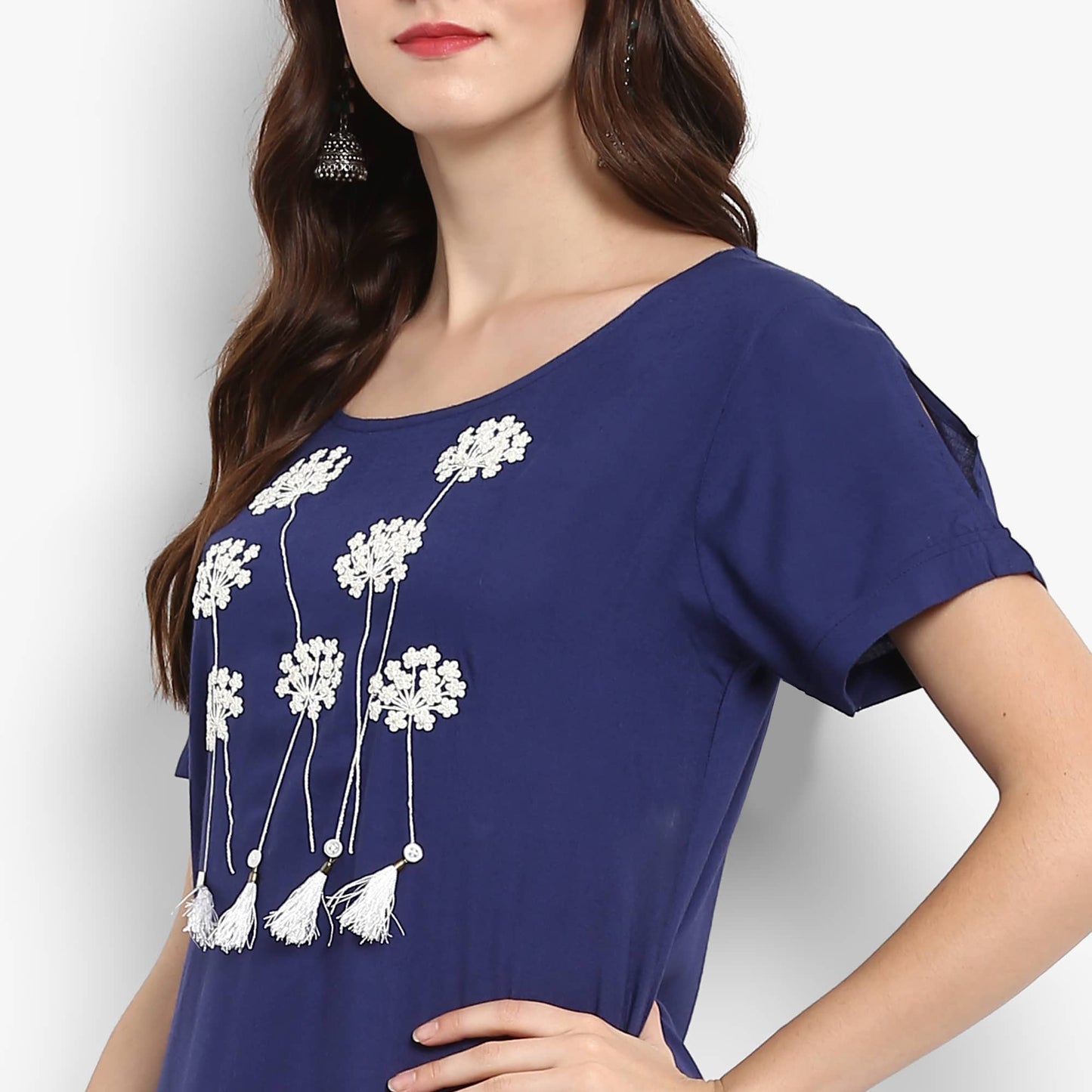 Finding Product Women's Long Fit Floral Dori Embroidered Kurta