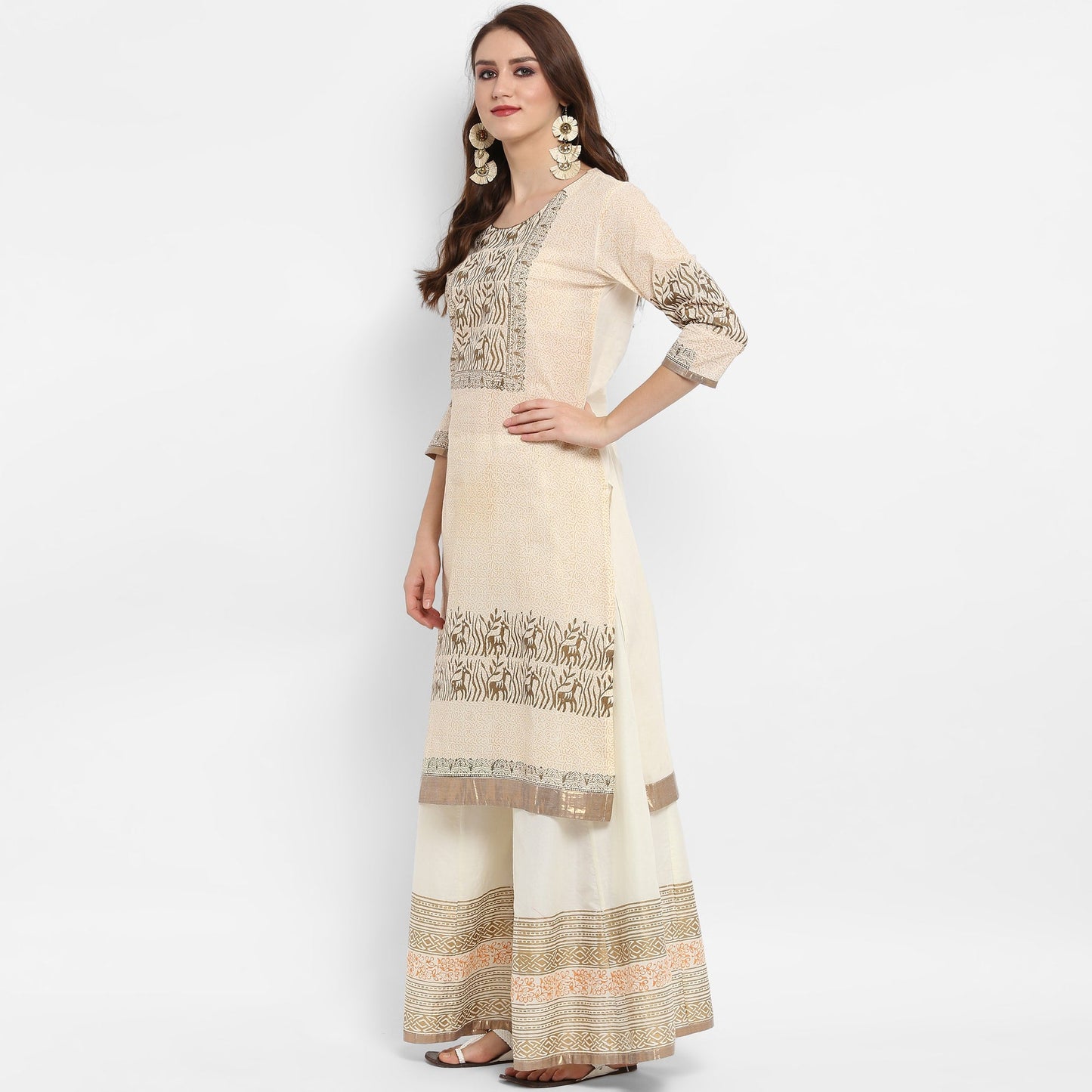 Finding Product Women's Round Neck Block Printed Kurta