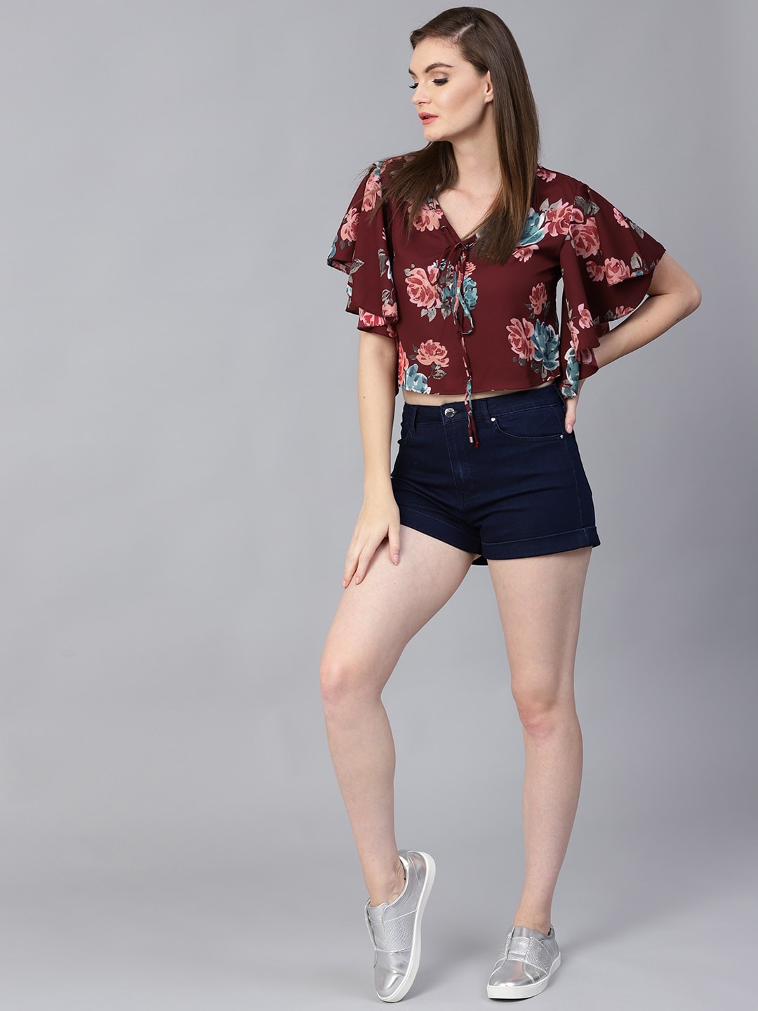 Finding Product Women's Floral Flare Sleeves Top