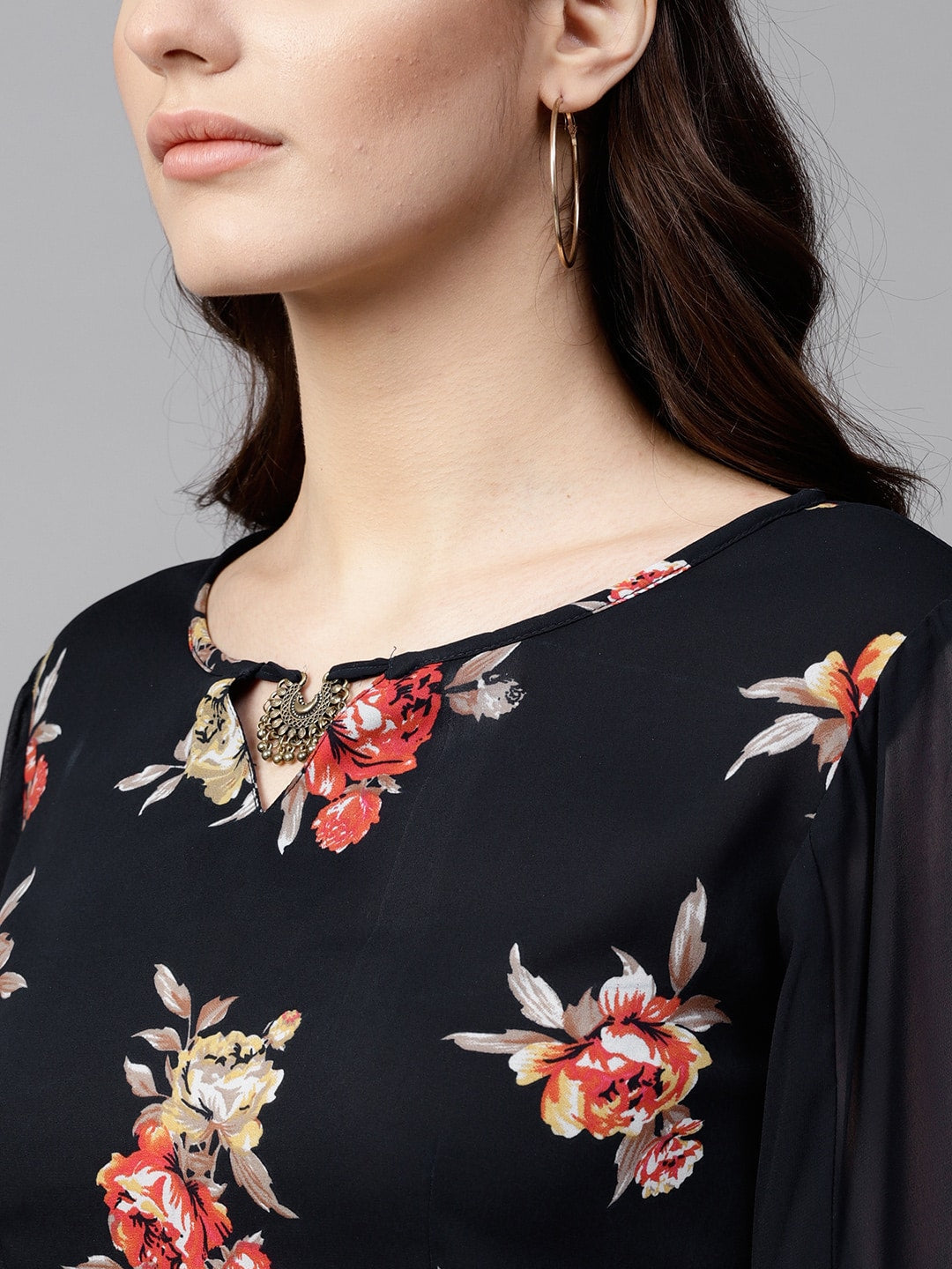 Finding Product Women's Floral Petal Sleeves Top