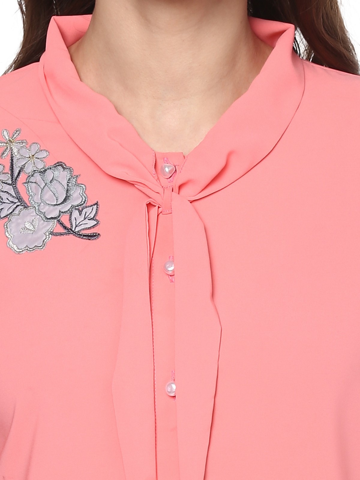 Finding Product Women's Floral Collar Top