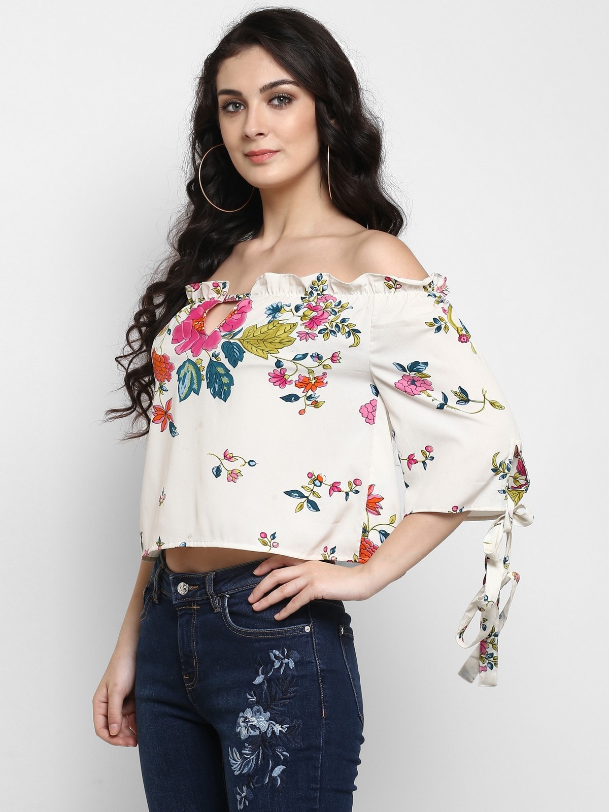 Finding Product Women's Floral Off-Shoulder Crop Top