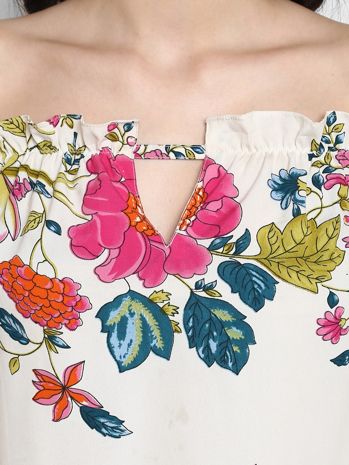 Finding Product Women's Floral Off-Shoulder Crop Top