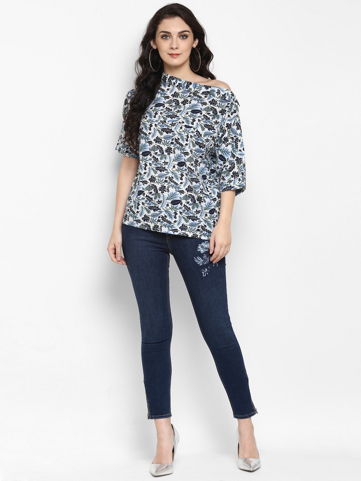 Finding Product Women's Floral Designer Collared Top