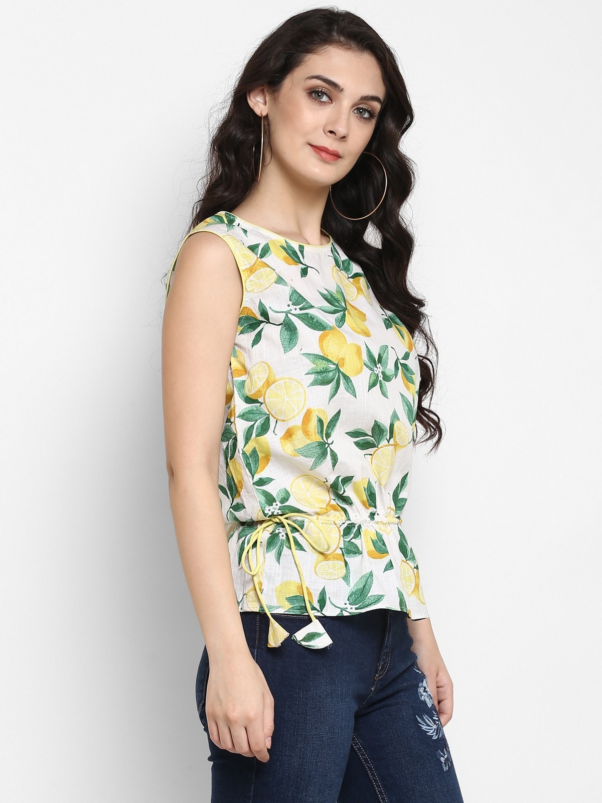 Finding Product Women's Lemon Printed Sleeveless Top