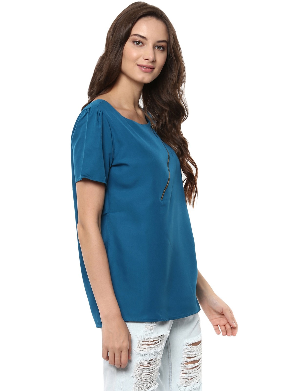 Finding Product Women's Blue Top Detailed With Gathered Sleeves And Diagonal Zip