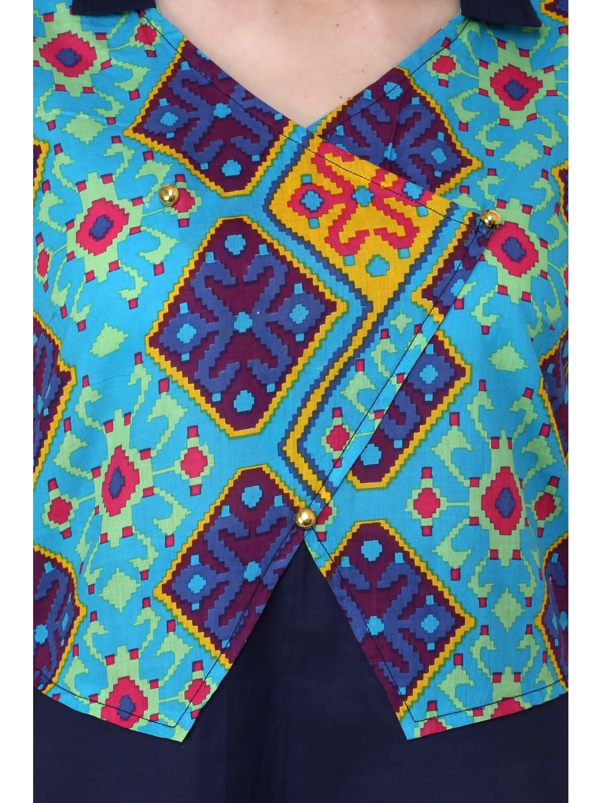 Finding Product Women's Blue Diamond Print Waist Coat Kurti