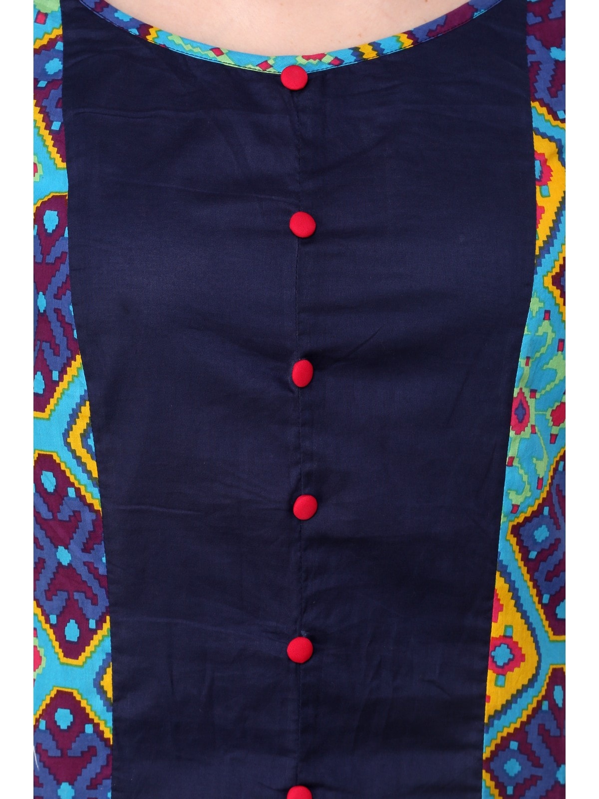 Finding Product Women's Blue Diamond Panelled Kurti
