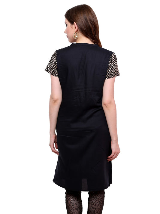 Finding Product Women's Buttoned Brocade Shoulder Yoke Kurti