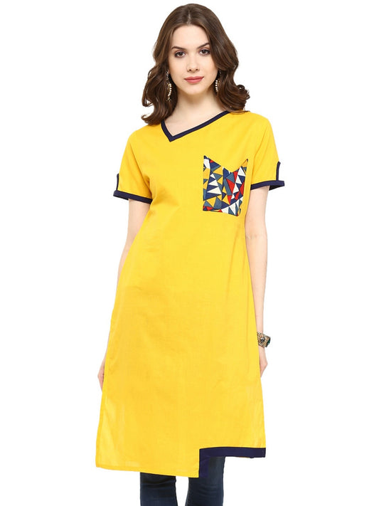 Finding Product Women's Triangle Pocket Print Kurti
