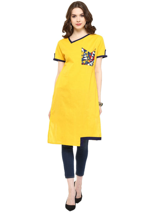 Finding Product Women's Triangle Pocket Print Kurti
