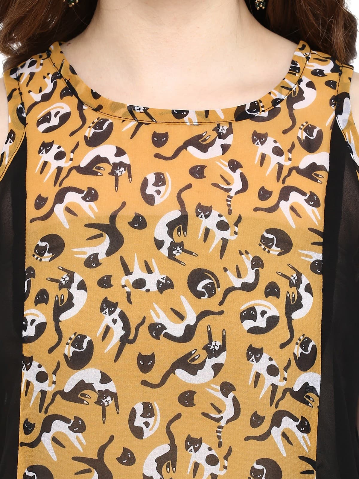 Finding Product Women's Cat Print Kurti
