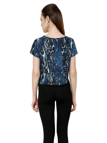 Finding Product Women's Asymmetric Crop Top