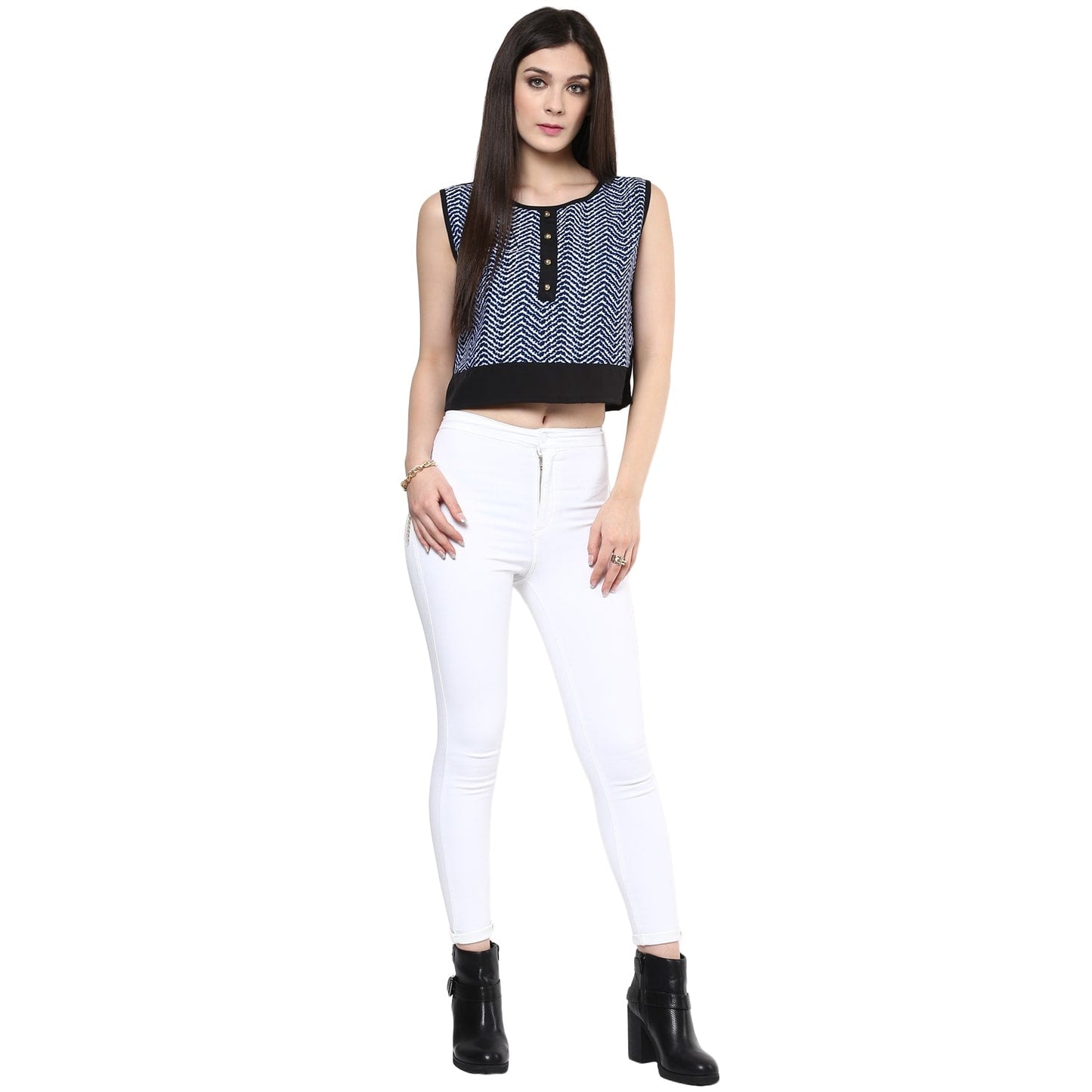 Finding Product Women's Blue Buttoned Crop Top