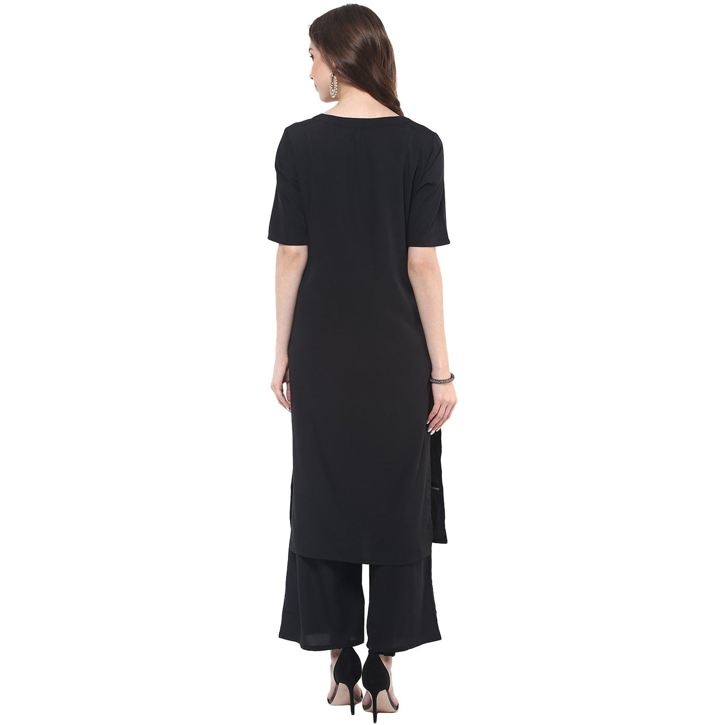 Finding Product Women's Blur Print Straight Fit Kurti