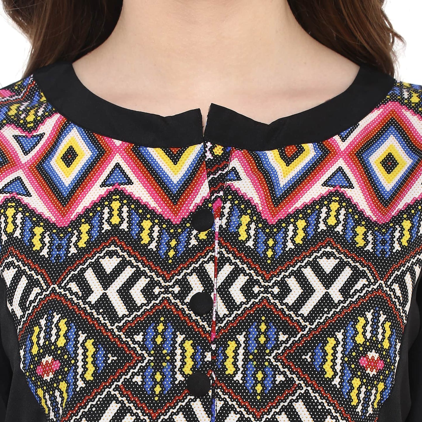 Finding Product Women's Blur Print Straight Fit Kurti