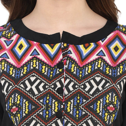 Finding Product Women's Blur Print Straight Fit Kurti