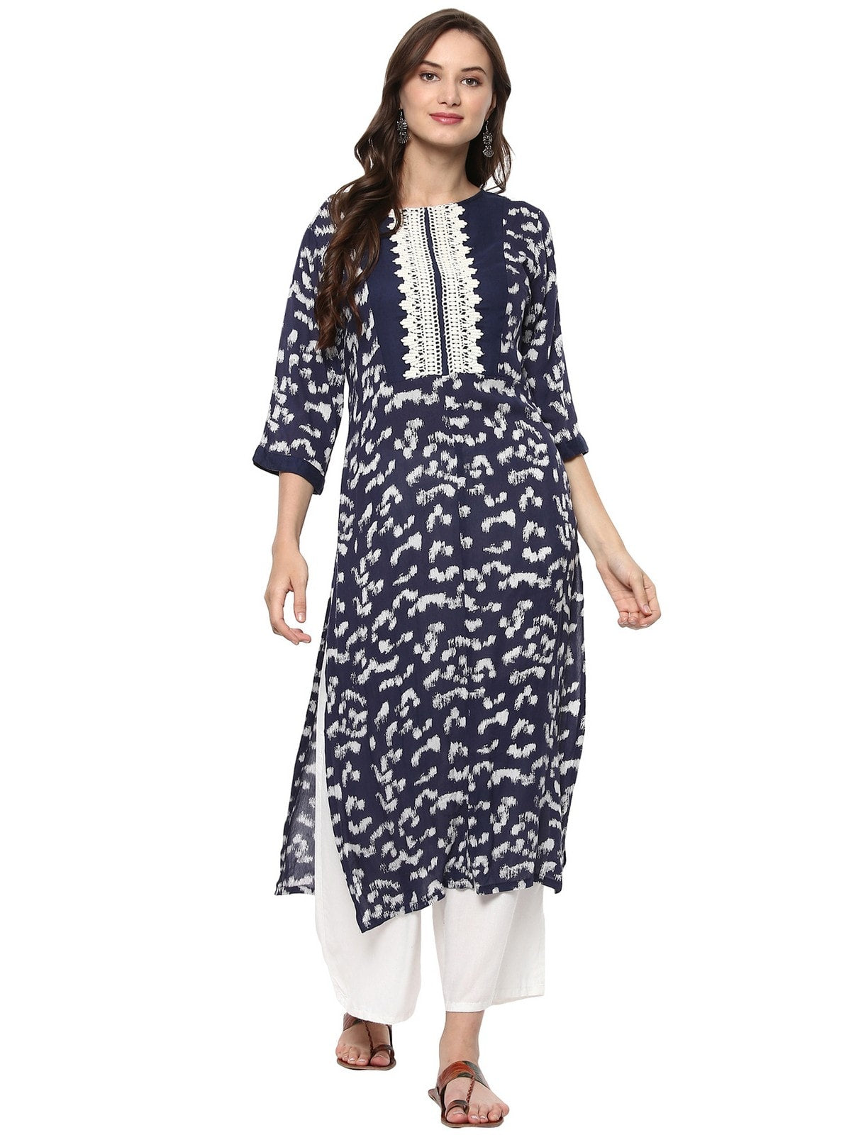 Finding Product Women's Printed Lace Patch Kurta