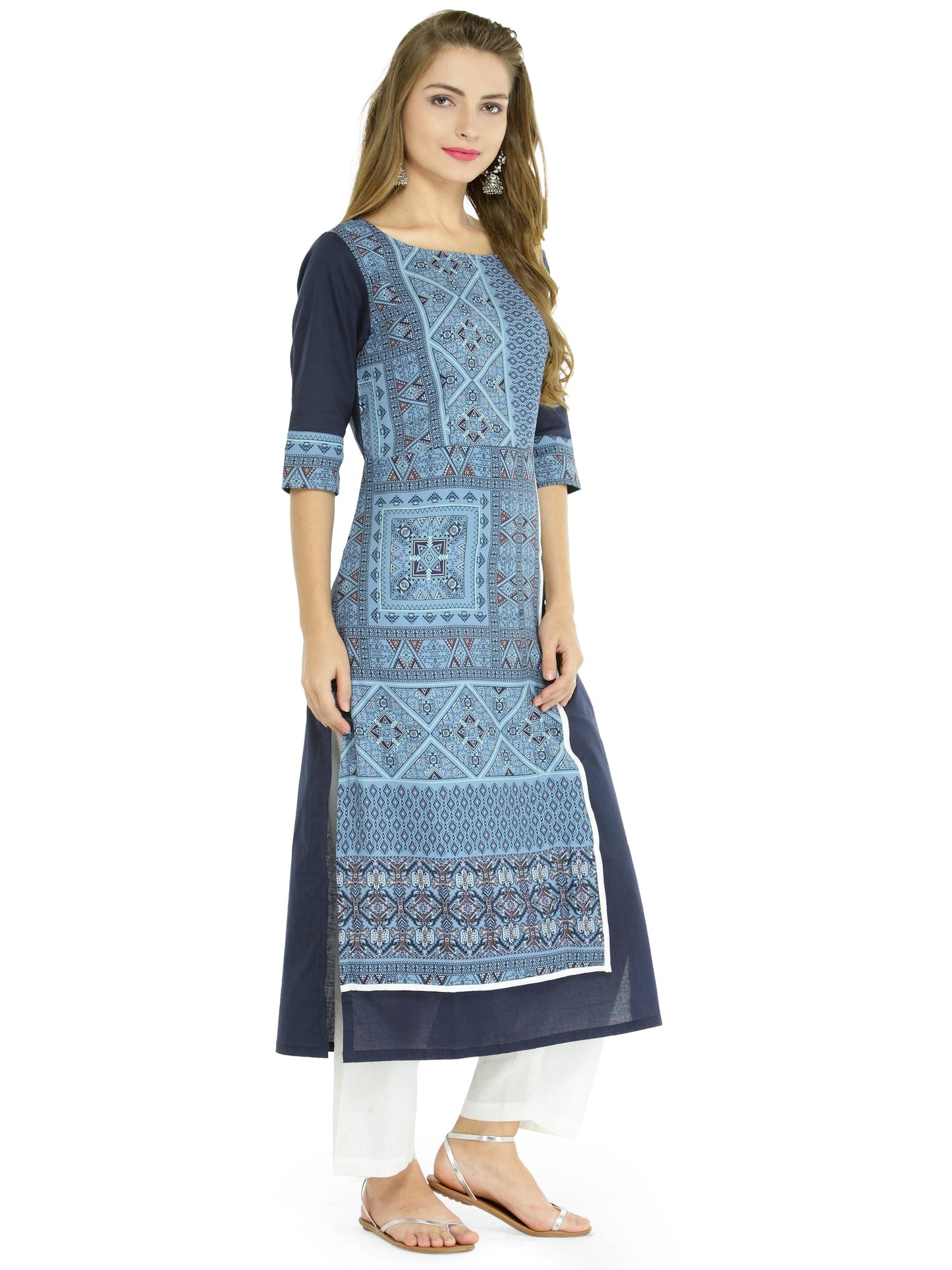 Finding Product Women's Abstract Print Panelled Kurta
