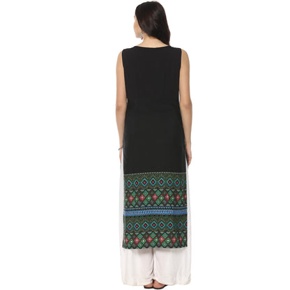 Finding Product Women's Embroidered Border Print Kurta