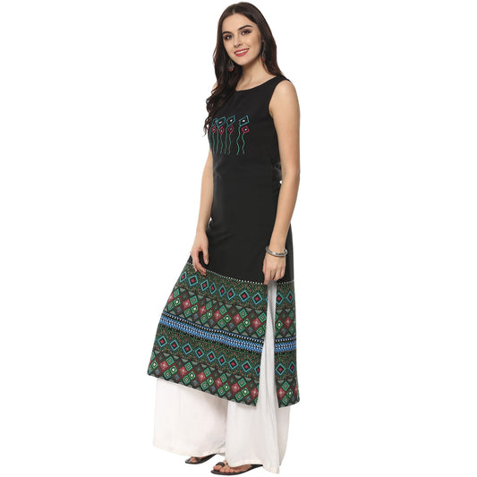 Finding Product Women's Embroidered Border Print Kurta
