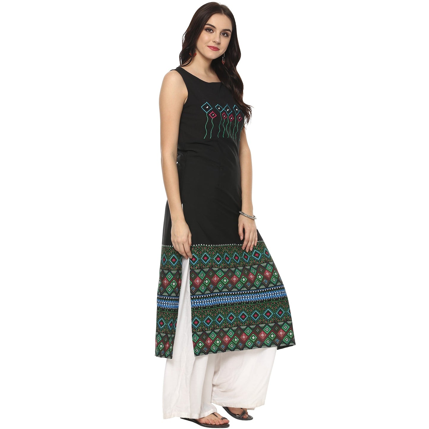 Finding Product Women's Embroidered Border Print Kurta