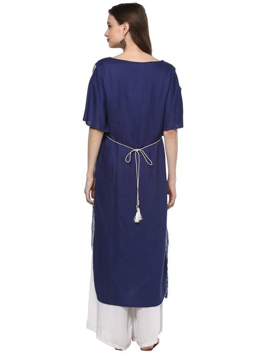 Finding Product Women's Embroidered Kurta
