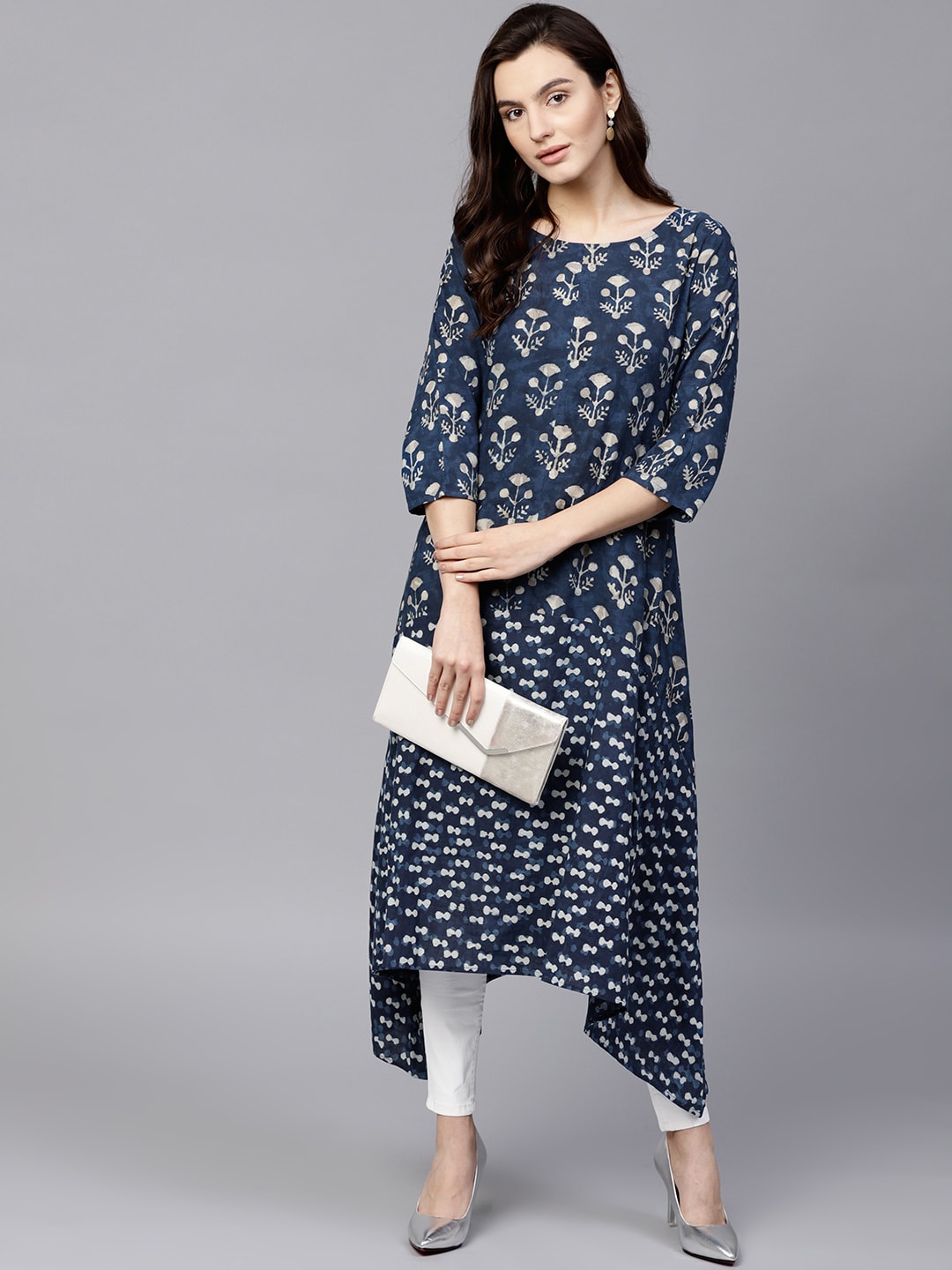Finding Product Women's Indigo Dabu Printed Loose Kurta