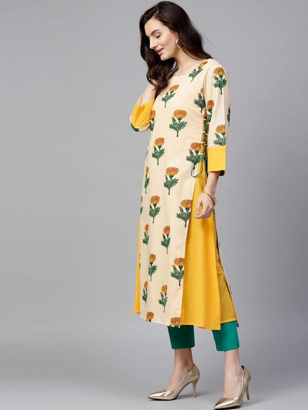 Finding Product Women's Floral Side Dori Anarkali Kurta