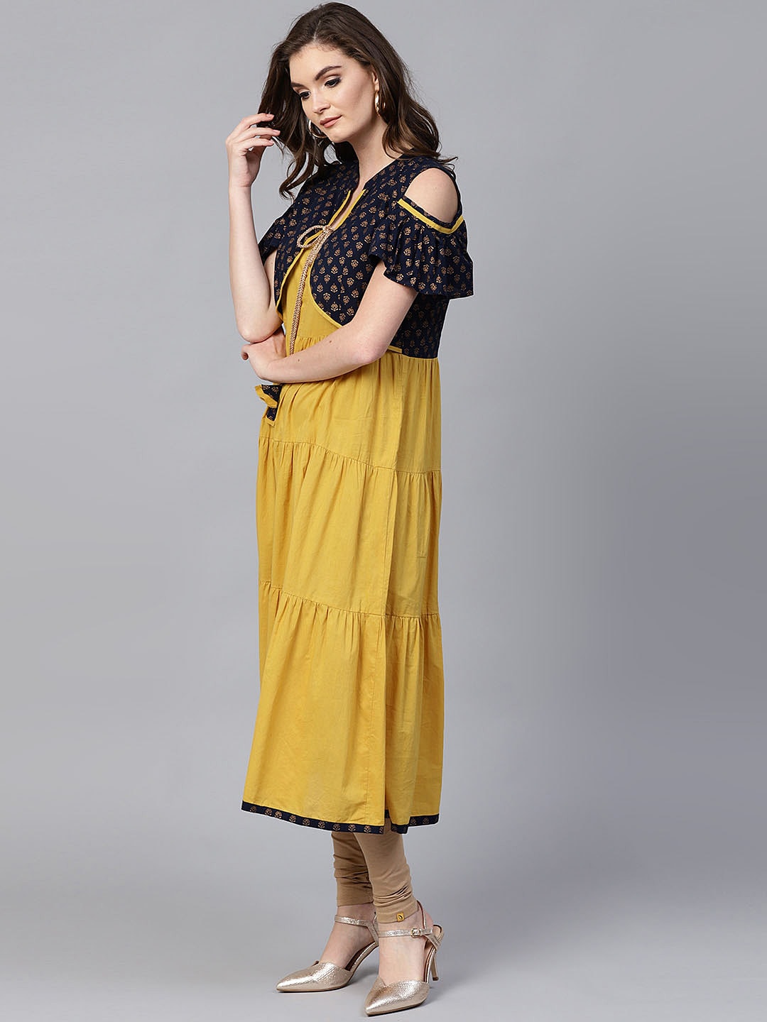 Finding Product Women's Koti Look Tiered Kurta