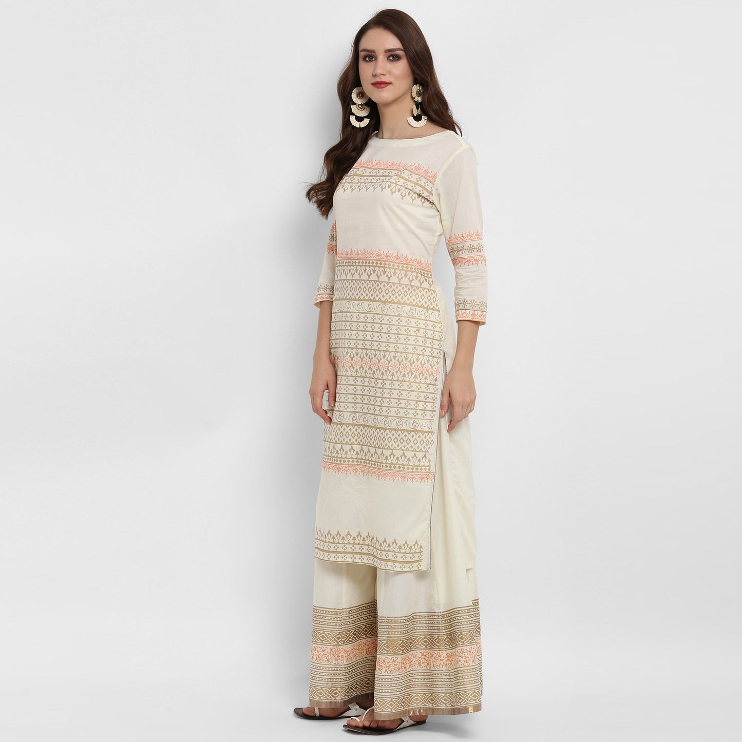 Finding Product Women's Boat Neck Block Printed Kurta