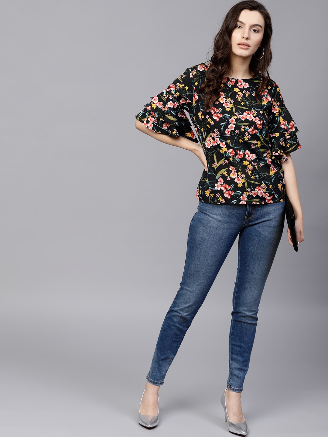Finding Product Women's Floral Ruffle Top