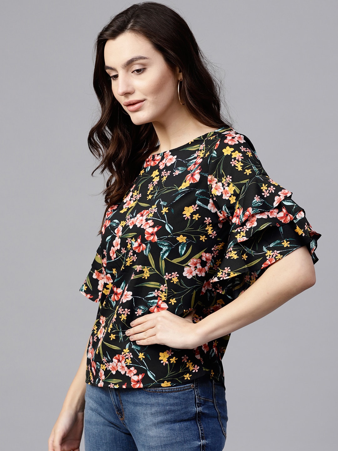 Finding Product Women's Floral Ruffle Top