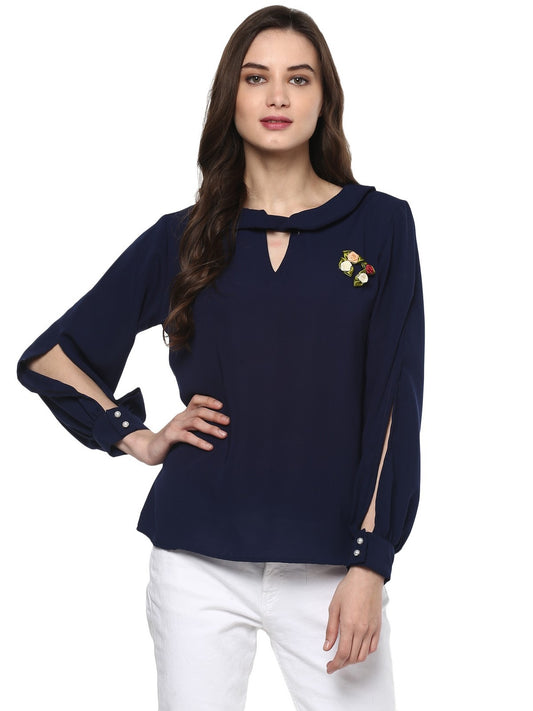 Finding Product Women's Floral Brooch Top